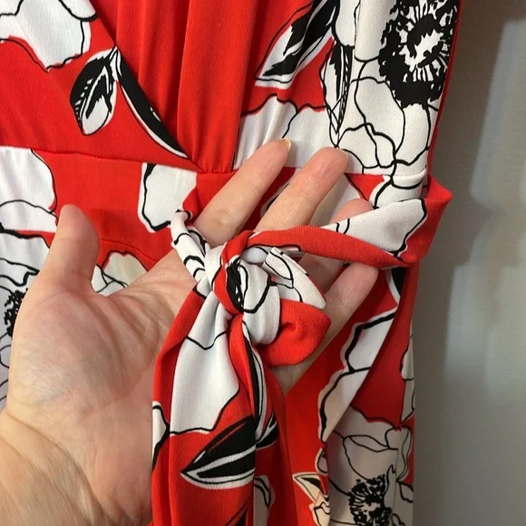 LANE BRYANT UEC 14/16 Floral Faux Wrap Maxi Dress Red White High-Low Ruffle - Picture 7 of 11